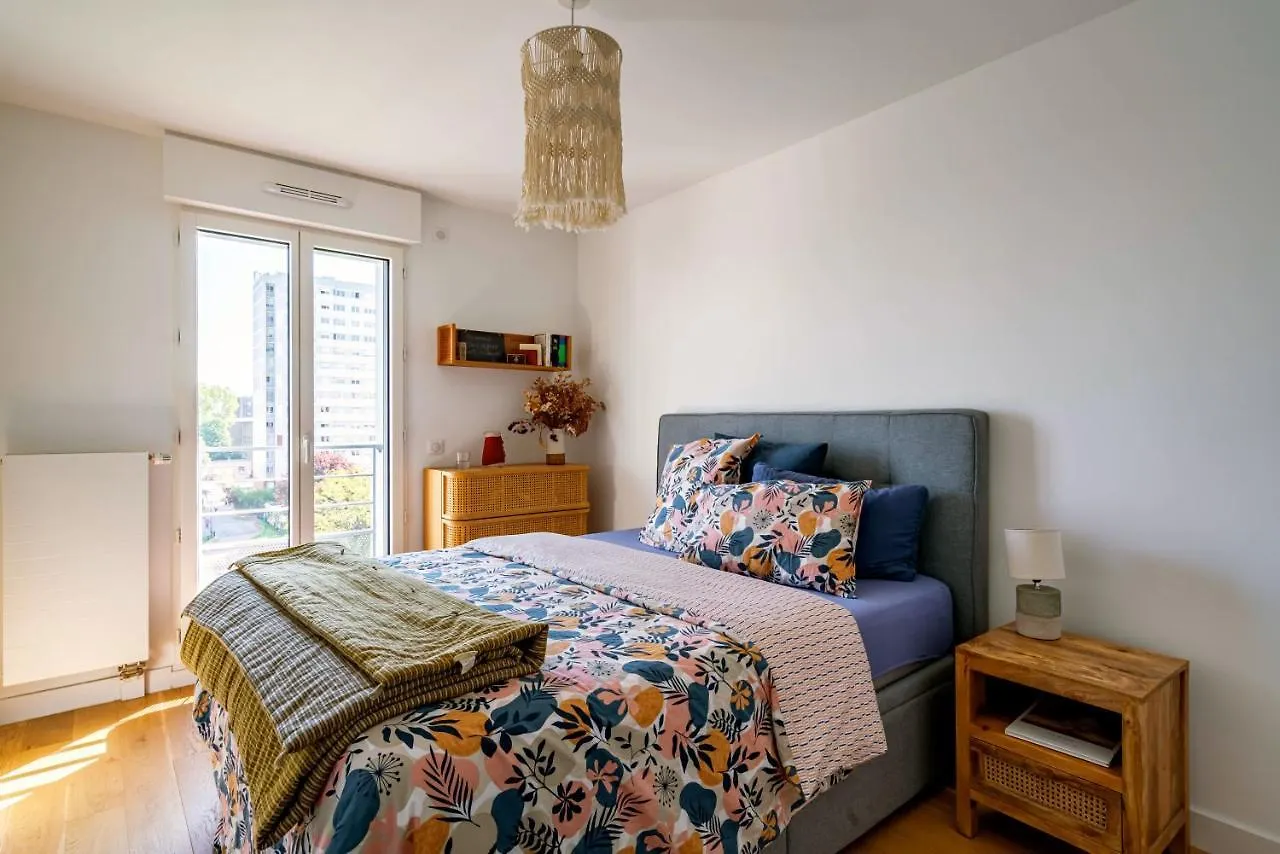 Stunning Apartment With Balcony To Visit Paris Levallois-Perret
